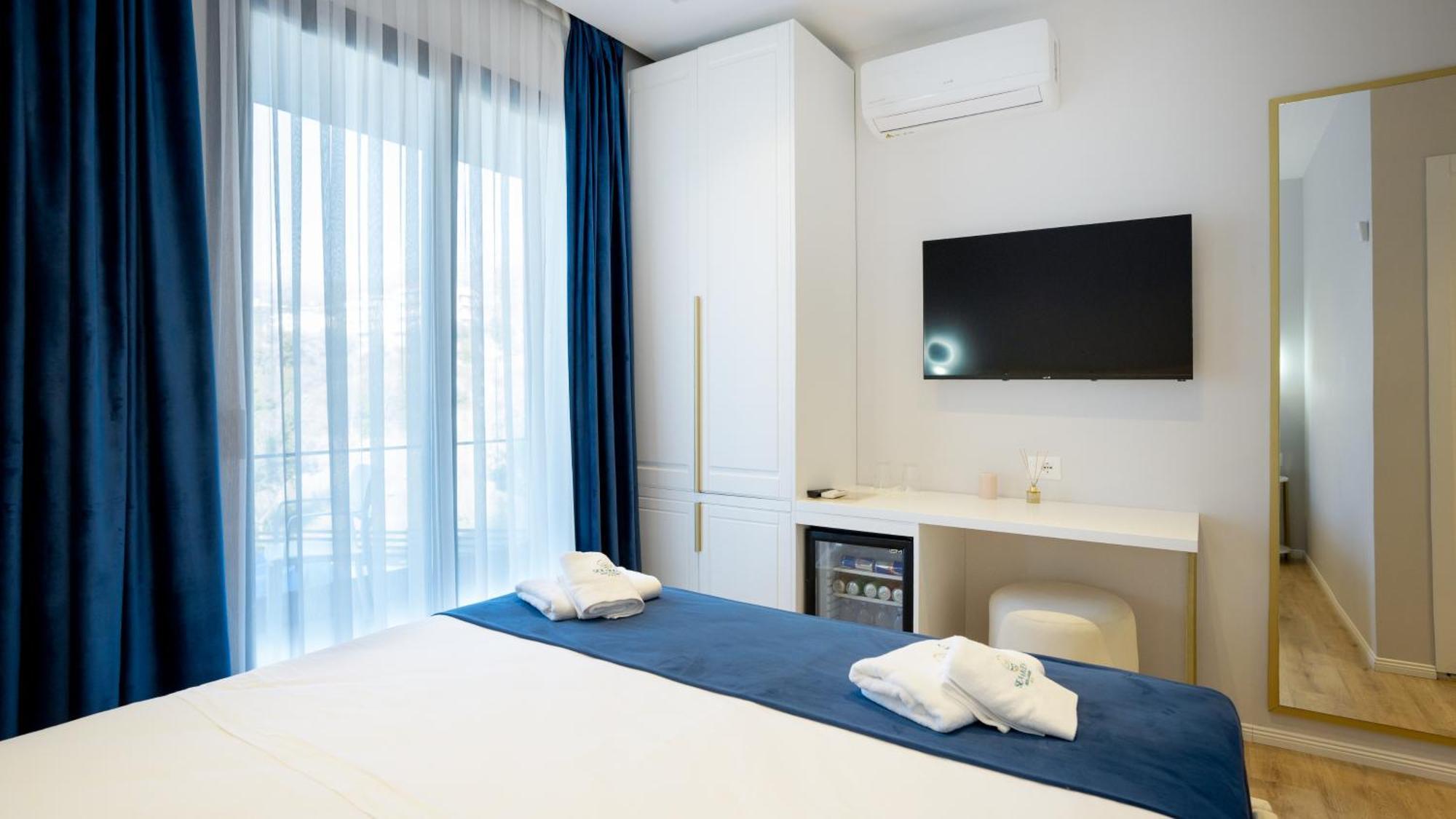 Sea Queen Luxury Hotel Radhime Exterior photo
