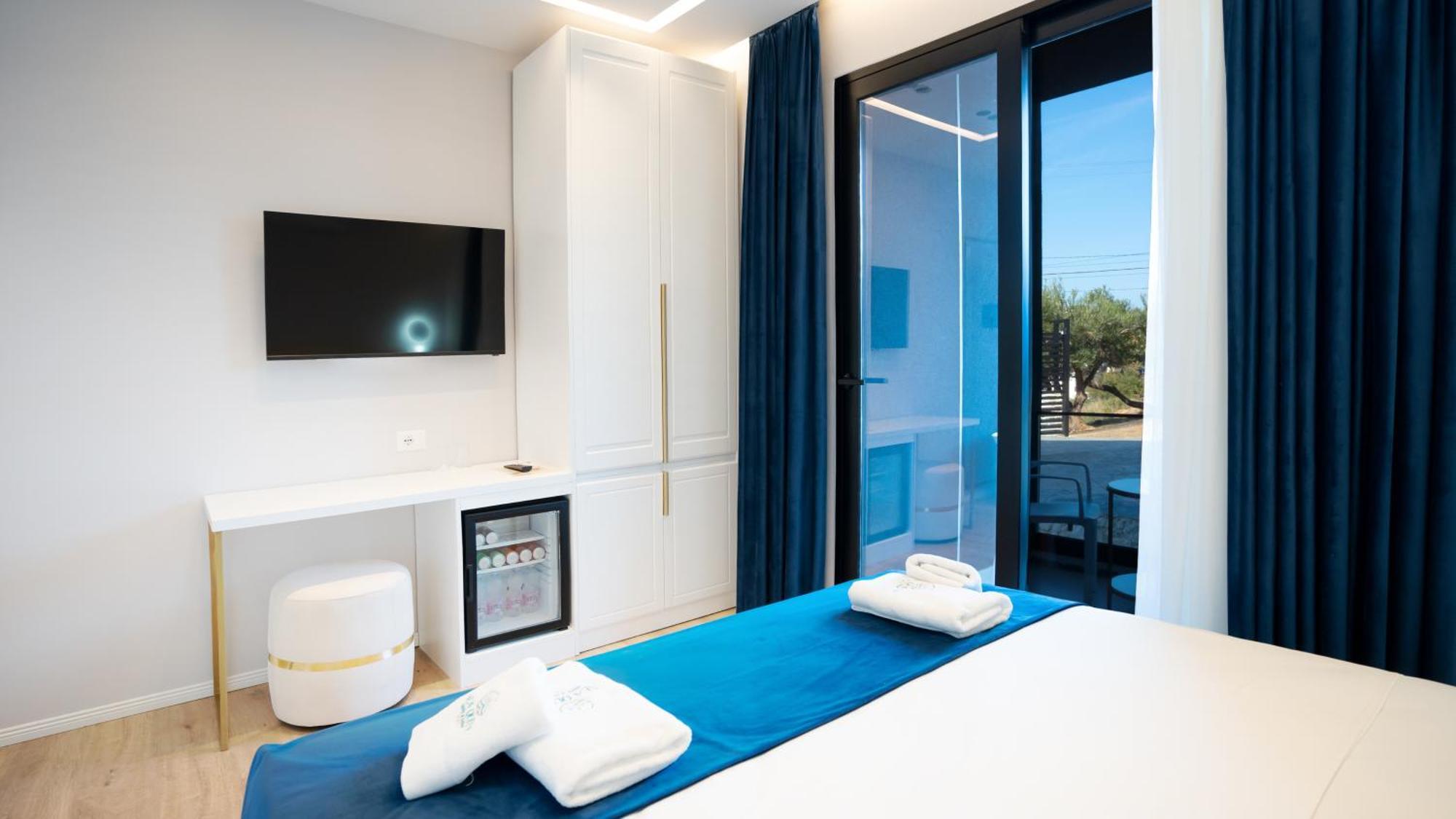 Sea Queen Luxury Hotel Radhime Exterior photo