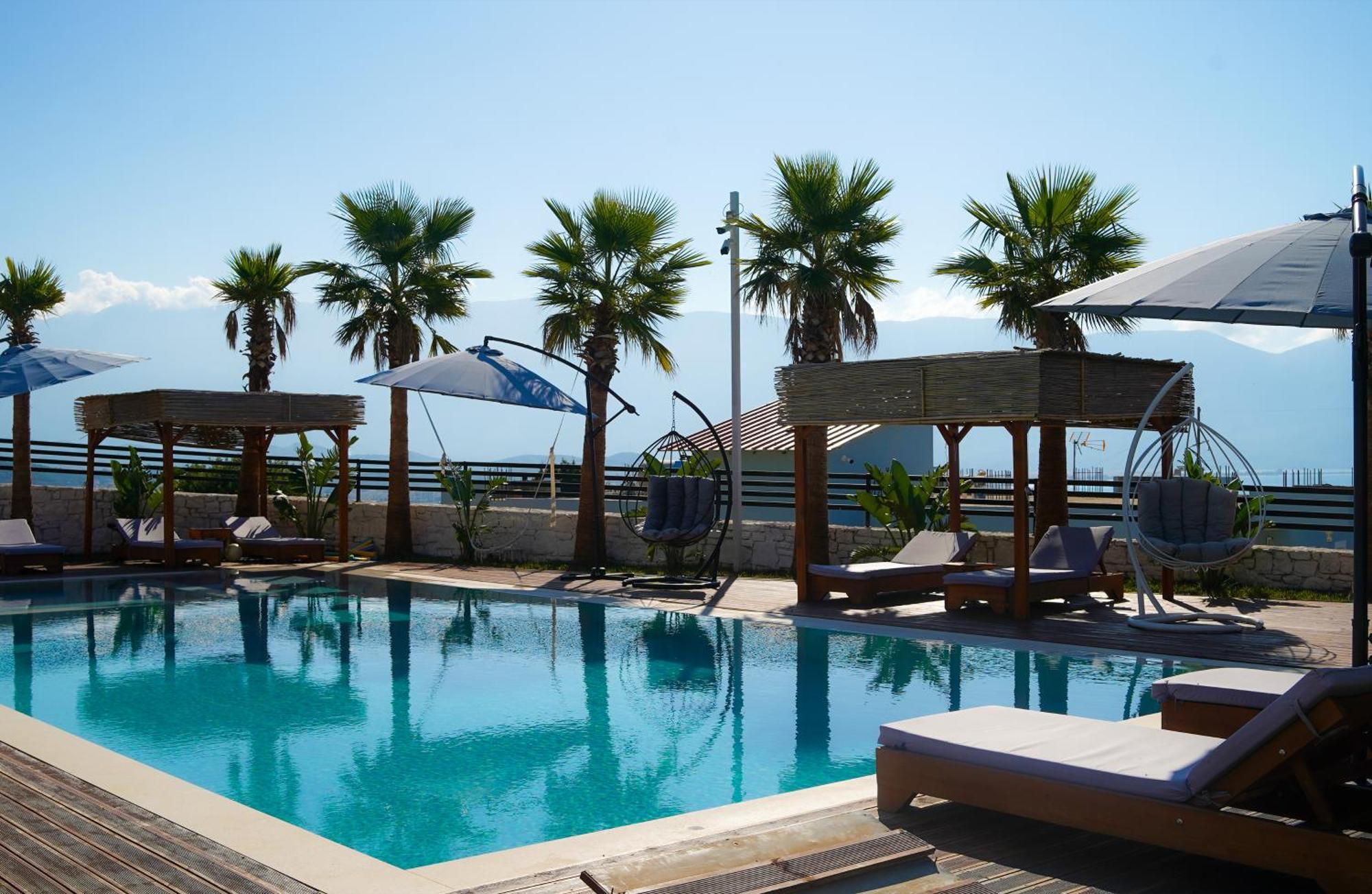 Sea Queen Luxury Hotel Radhime Exterior photo
